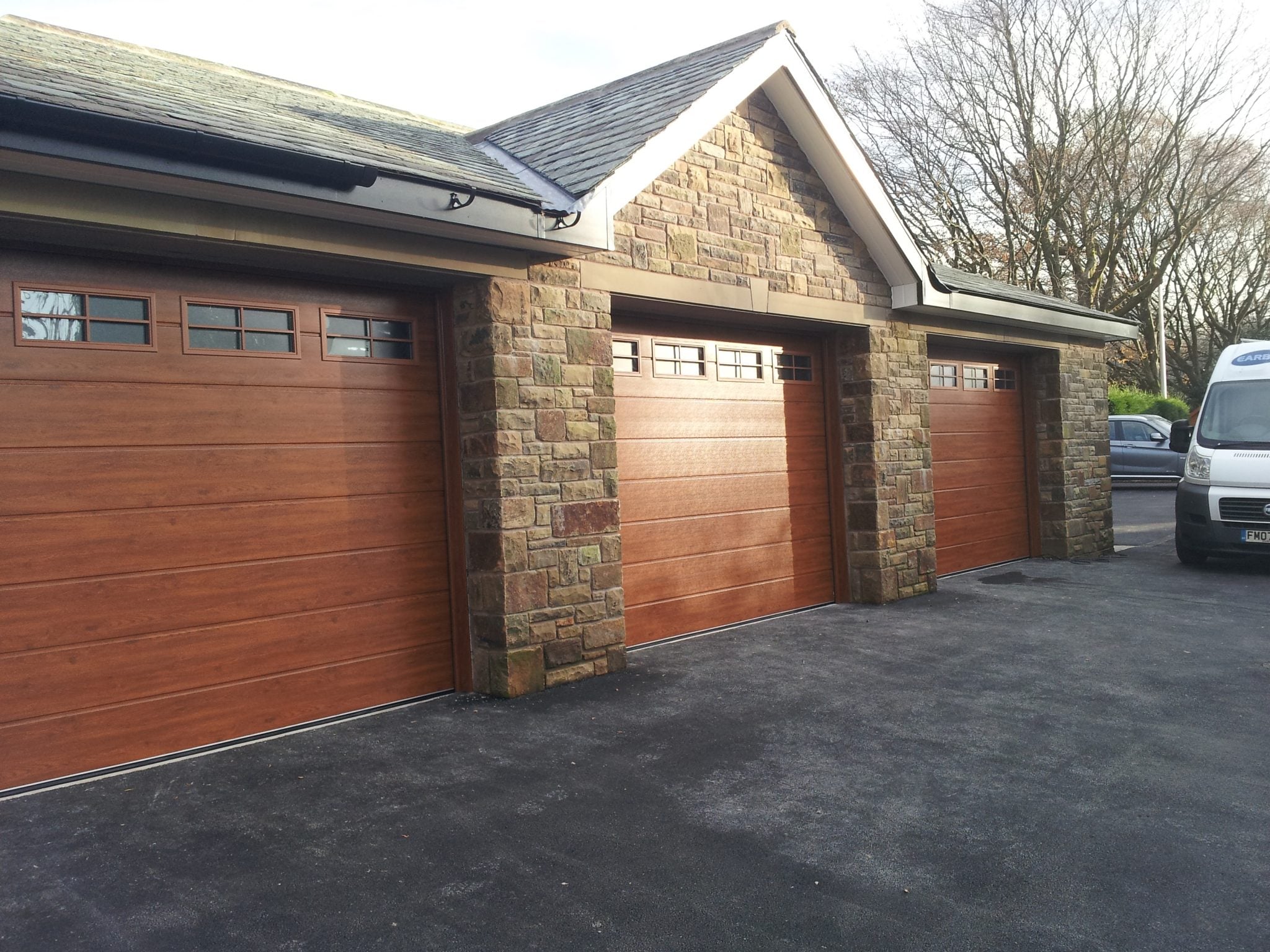 Garage Doors, Sectional, Roller, Retractable, Canopy / Earby Door